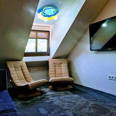 Cezari Aparthotel Brașov Exterior foto